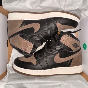 Air Jordan 1’s 6.5Y